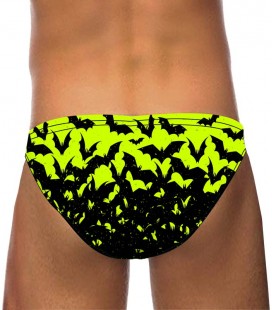 Waterpolo Bat Attack Man