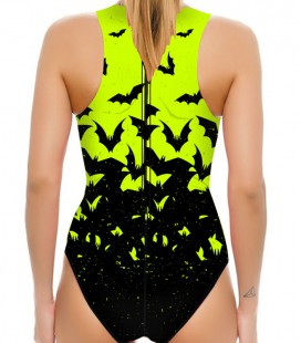 Waterpolo Bat Attack Woman